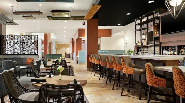 Angles Restaurant & Bar at Hilton Garden Inn New Orleans Convention Center