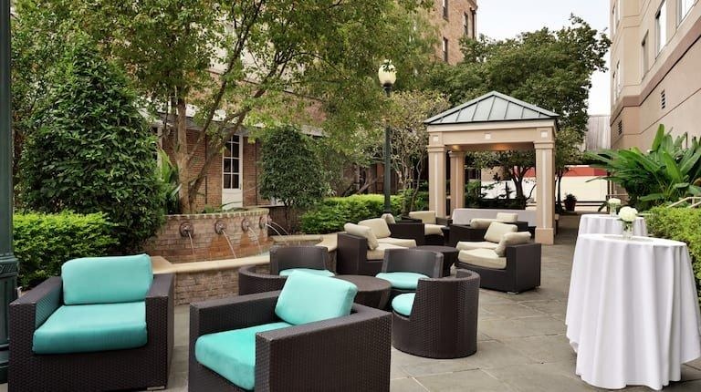 Outdoor courtyard at Hilton Garden Inn New Orleans Convention Center
